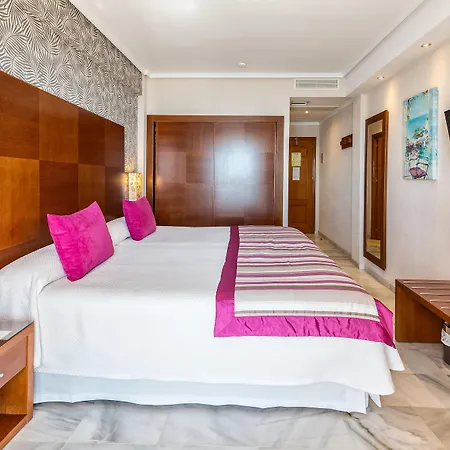 Balcon De Europa Hotel