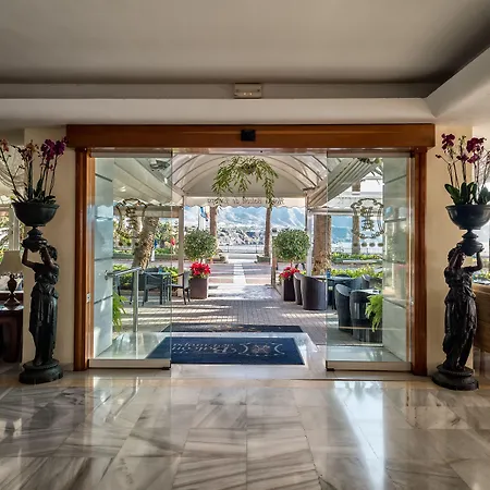 Balcon De Europa Hotel 4*